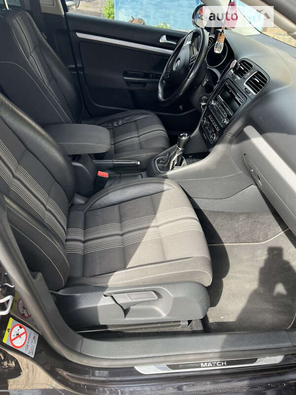 Універсал Volkswagen Golf 2012 в Ніжині