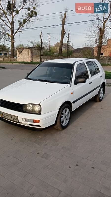 Хетчбек Volkswagen Golf 1997 в Львові