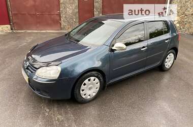 Хетчбек Volkswagen Golf 2005 в Вінниці