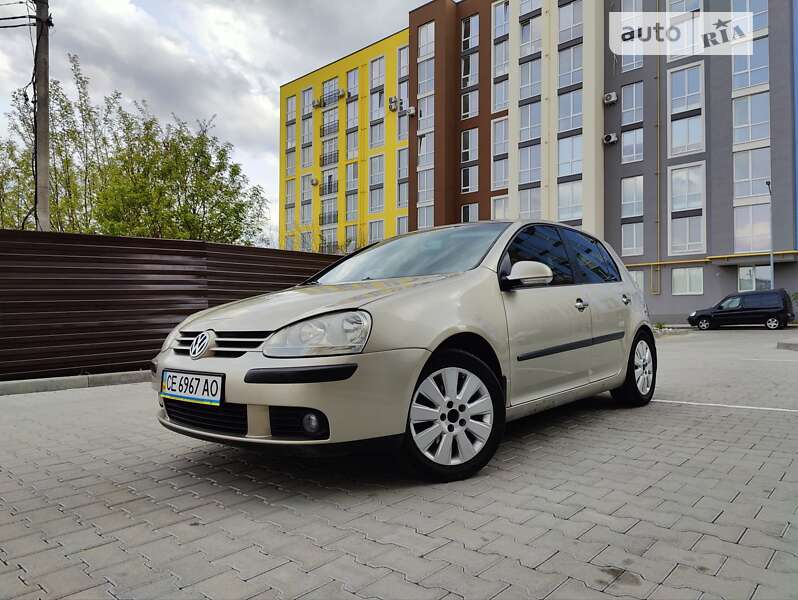 Volkswagen Golf 2004