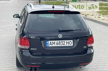 Универсал Volkswagen Golf 2009 в Житомире