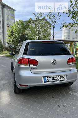 Хэтчбек Volkswagen Golf 2012 в Ивано-Франковске