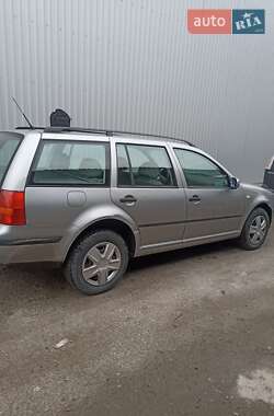 Универсал Volkswagen Golf 2001 в Тернополе