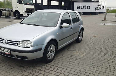 Хэтчбек Volkswagen Golf 2001 в Львове