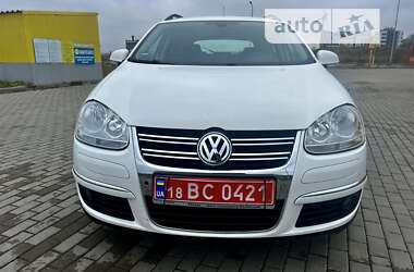 Универсал Volkswagen Golf 2009 в Ровно