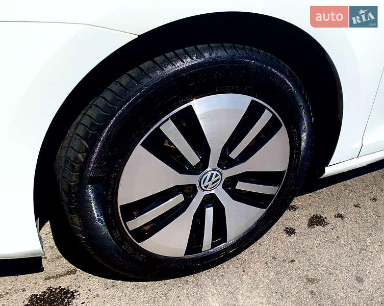 Хэтчбек Volkswagen Golf 2015 в Днепре фото 17 Хэтчбек Volkswagen Golf 2015 в Днепре