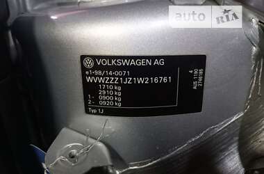 Хэтчбек Volkswagen Golf 2000 в Запорожье