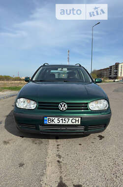 Универсал Volkswagen Golf 2000 в Ровно
