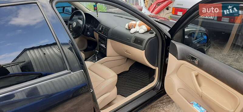 Хэтчбек Volkswagen Golf 1998 в Киеве