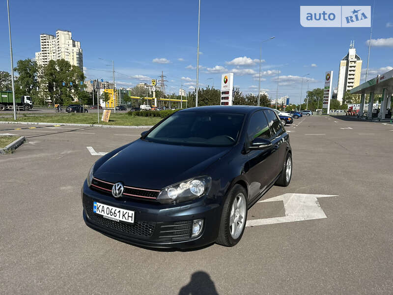 Хэтчбек Volkswagen Golf 2012 в Киеве