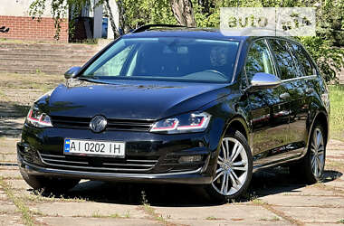 Универсал Volkswagen Golf 2016 в Киеве