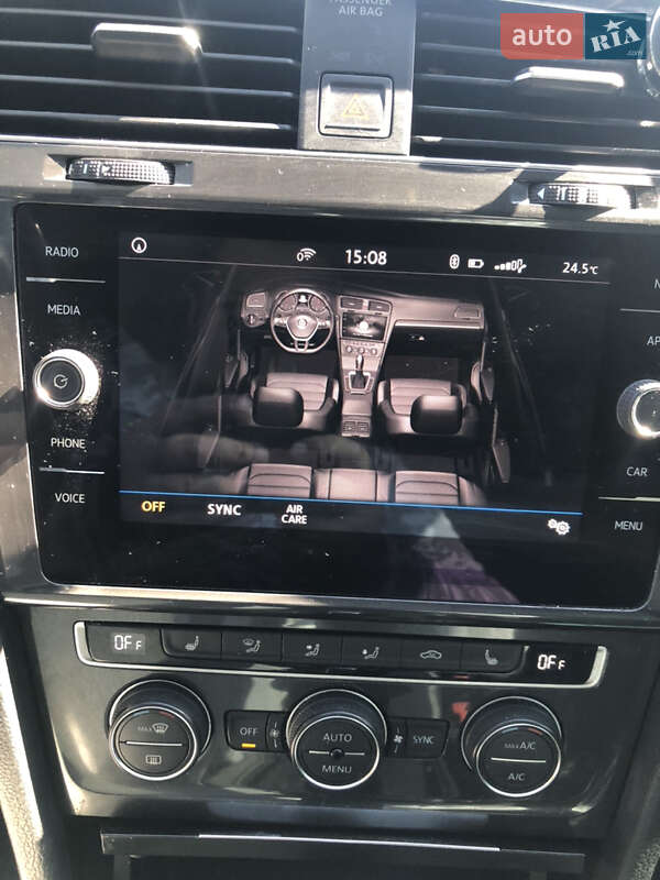 Універсал Volkswagen Golf 2017 в Запоріжжі