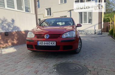 Хэтчбек Volkswagen Golf 2004 в Виннице