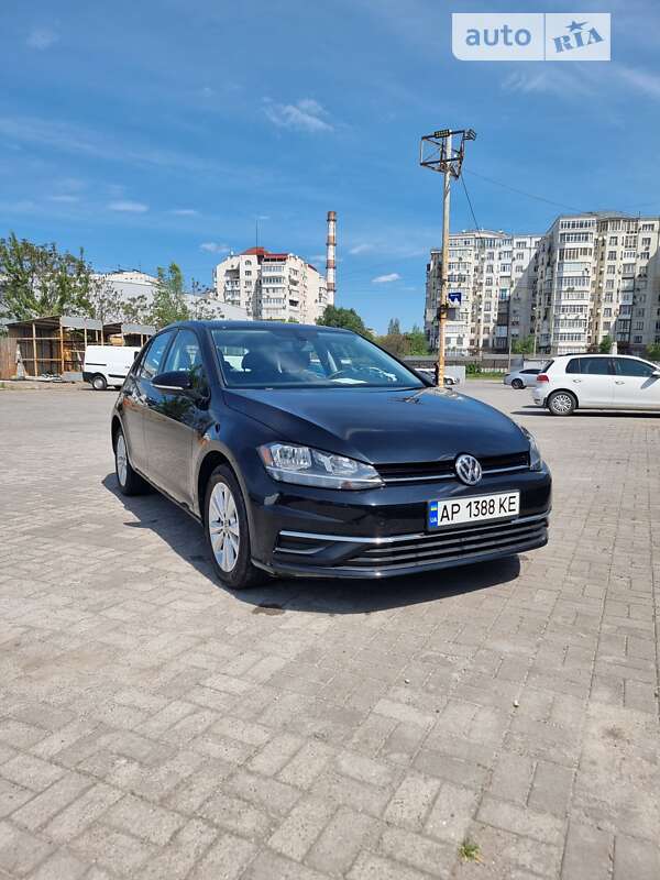 Хетчбек Volkswagen Golf 2021 в Запоріжжі