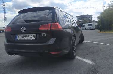 Универсал Volkswagen Golf 2015 в Ужгороде