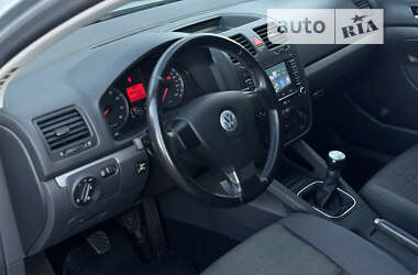 Хэтчбек Volkswagen Golf 2008 в Дрогобыче