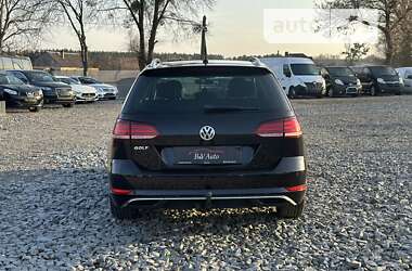Универсал Volkswagen Golf 2018 в Бродах