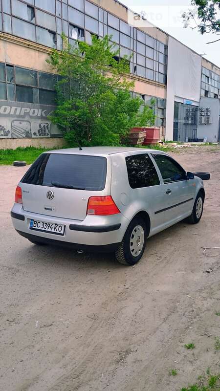 Хэтчбек Volkswagen Golf 1998 в Львове