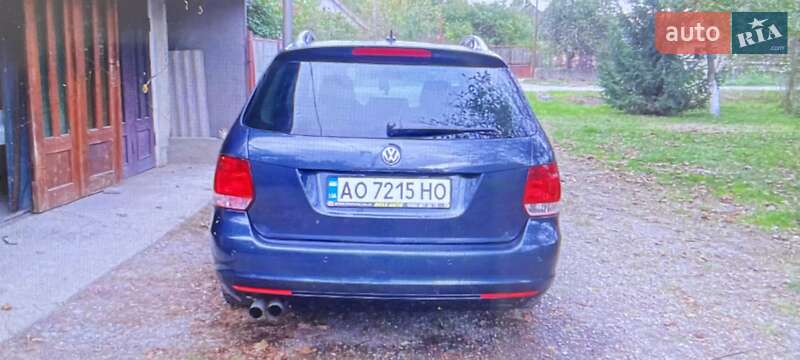 Універсал Volkswagen Golf 2010 в Береговому