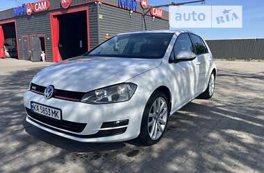 Хетчбек Volkswagen Golf 2016 в Києві