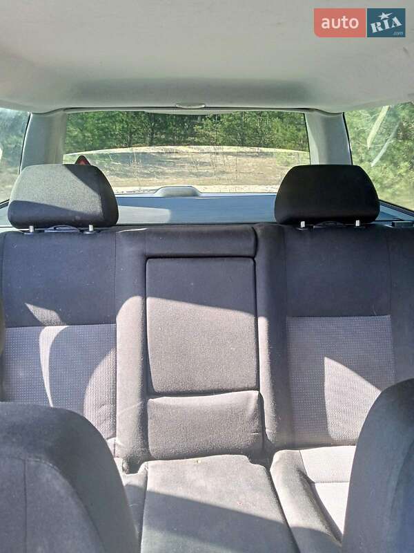 Універсал Volkswagen Golf 2002 в Славуті