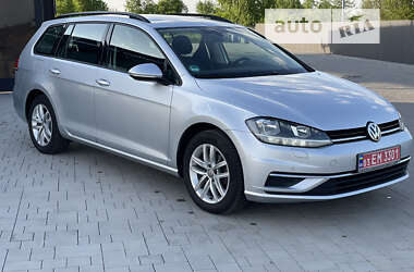 Универсал Volkswagen Golf 2019 в Калуше