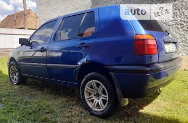 Хэтчбек Volkswagen Golf 1995 в Тячеве