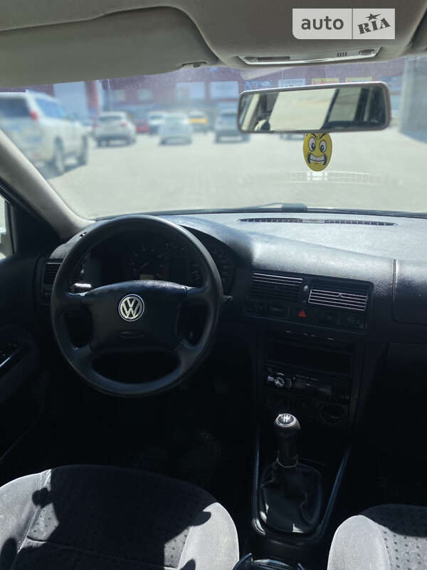 Хэтчбек Volkswagen Golf 2000 в Тернополе