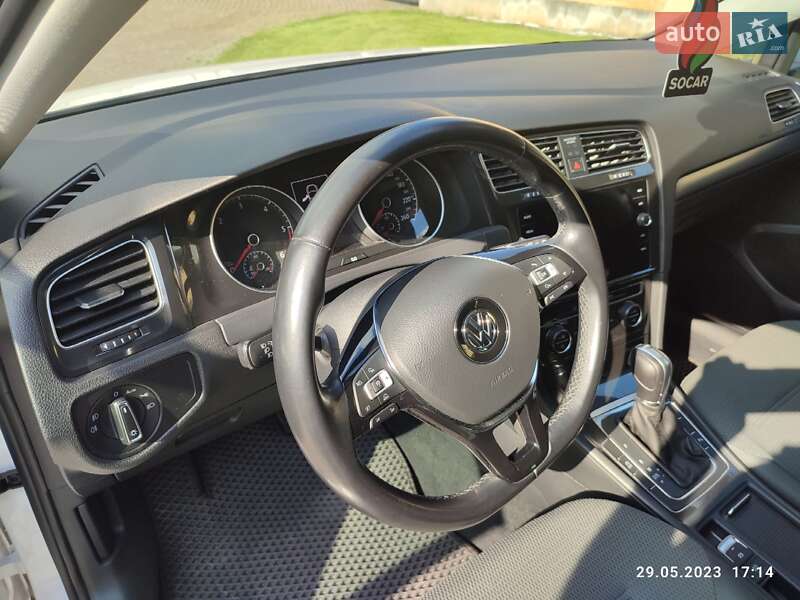 Универсал Volkswagen Golf 2017 в Кропивницком фото 27 Универсал Volkswagen Golf 2017 в Кропивницком