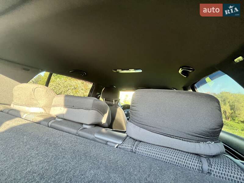 Хэтчбек Volkswagen Golf 2006 в Ровно