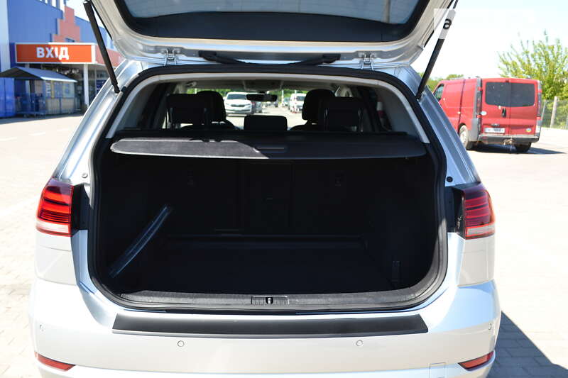 Універсал Volkswagen Golf 2019 в Дубні