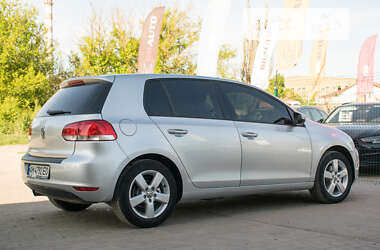 Хэтчбек Volkswagen Golf 2010 в Бердичеве