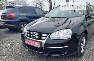 Універсал Volkswagen Golf 2009 в Рівному