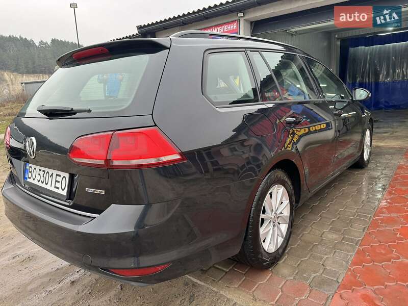 Универсал Volkswagen Golf 2014 в Кременце