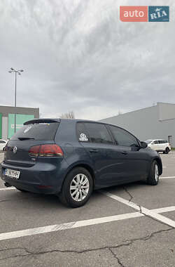 Хэтчбек Volkswagen Golf 2011 в Полтаве