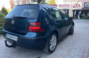 Хетчбек Volkswagen Golf 2002 в Львові