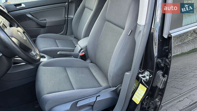Хэтчбек Volkswagen Golf 2007 в Луцке фото 7 Хэтчбек Volkswagen Golf 2007 в Луцке