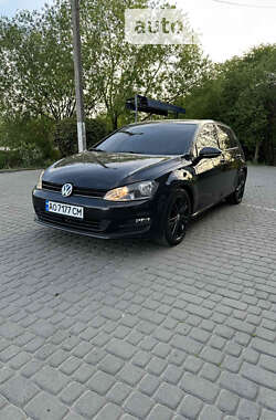 Хэтчбек Volkswagen Golf 2013 в Мукачево