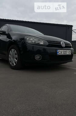 Хэтчбек Volkswagen Golf 2011 в Умани