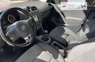 Хэтчбек Volkswagen Golf 2011 в Ивано-Франковске