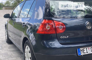 Хэтчбек Volkswagen Golf 2007 в Староконстантинове