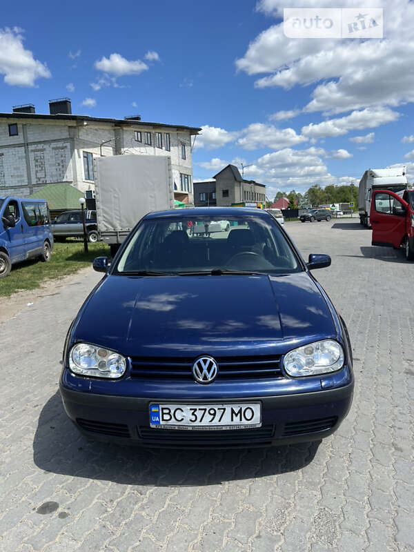 Хэтчбек Volkswagen Golf 1999 в Яворове