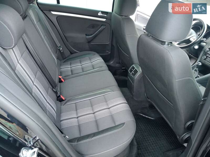 Универсал Volkswagen Golf 2013 в Першотравенске фото 15 Универсал Volkswagen Golf 2013 в Першотравенске