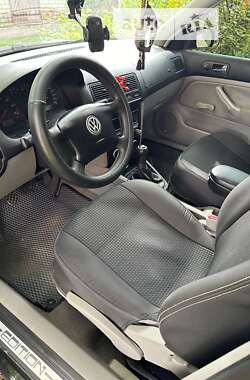 Хетчбек Volkswagen Golf 2000 в Хоролі