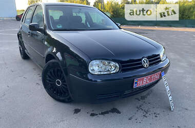 Хетчбек Volkswagen Golf 2003 в Дубні