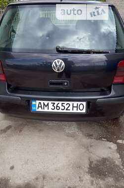 Хетчбек Volkswagen Golf 2001 в Попільні