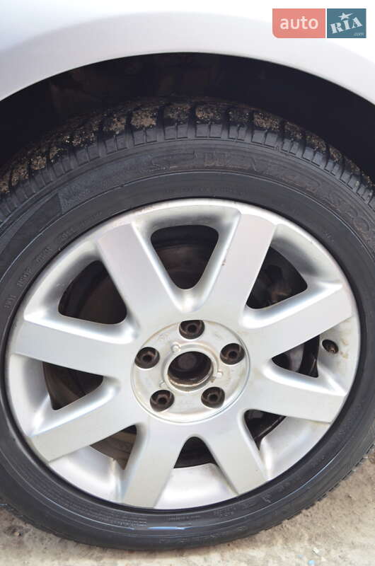 Универсал Volkswagen Golf 2008 в Сокирянах