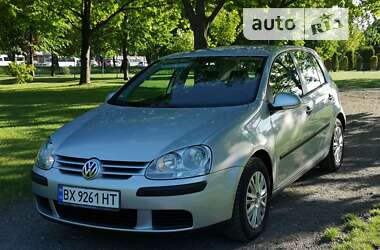 Хетчбек Volkswagen Golf 2005 в Хмельницькому