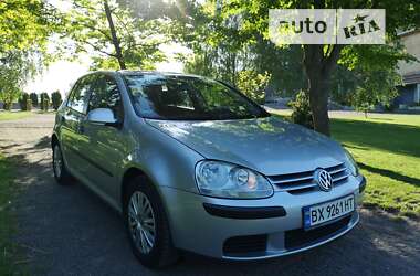 Хетчбек Volkswagen Golf 2005 в Хмельницькому