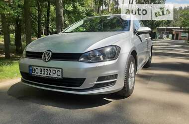 Универсал Volkswagen Golf 2016 в Киеве